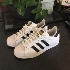Adidas Siperstar men’s size 8.5